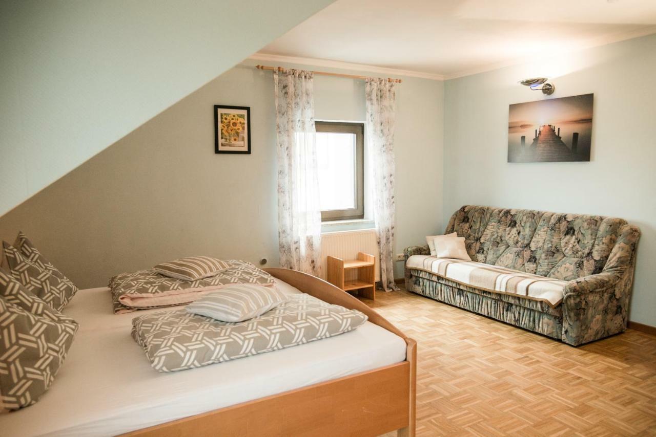 Apartamento Haus Helene Ochtendung Exterior foto