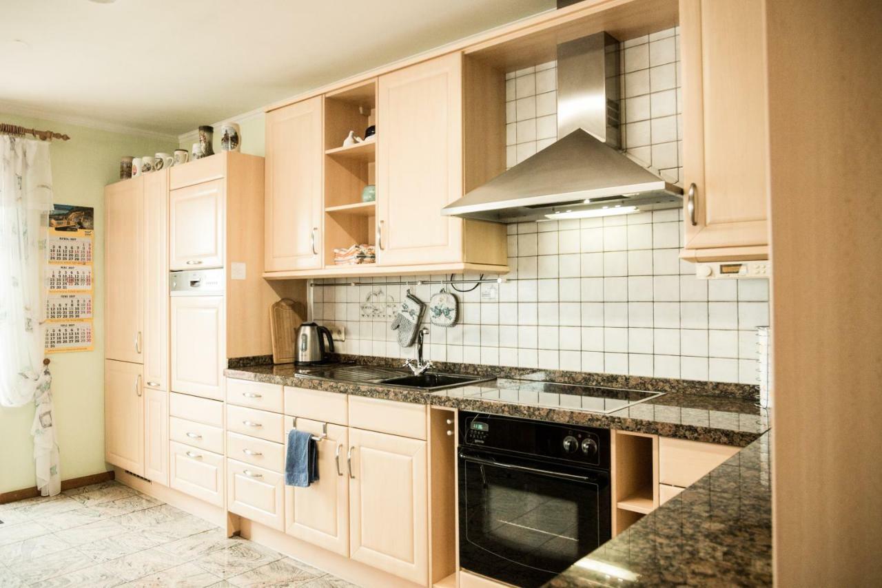 Apartamento Haus Helene Ochtendung Exterior foto